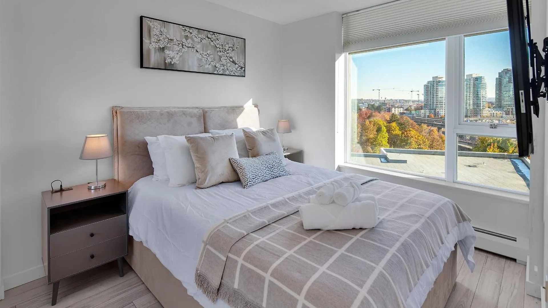 Apartment Stylish 2Bd Condo In Downtown With Marina View Vancouver Canada